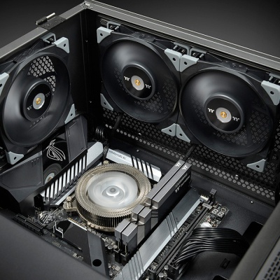 Кулер до корпусу ThermalTake TOUGHFAN 14 Radiator Fan 1Pack (CL-F118-PL14BL-A)