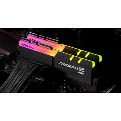 Модуль памяти для компьютера DDR4 32GB (2x16GB) 3200 MHz Trident Z RGB G.Skill (F4-3600C16D-32GTZR)